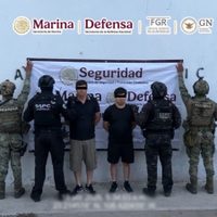 Detienen en Mazatlán a dos operadores de Los Chapitos