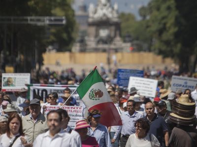 Opositores a AMLO convocan a una marcha contra la consulta de revocación de mandato