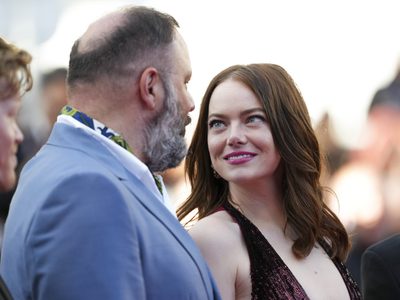 "Kinds of Kindness": Emma Stone y Yorgos Lanthimos hablan de su nueva colaboración tras Poor Things