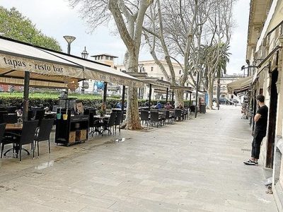 La disputa se mudó a la calle: bares contra vecinos