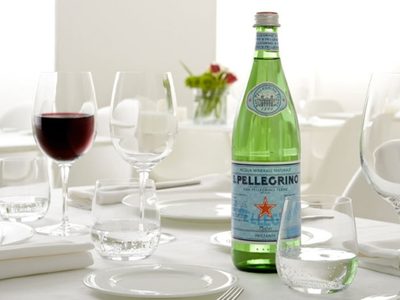Agua Premium se suma a acciones solidarias