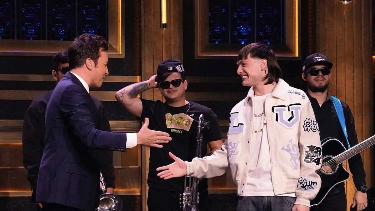Jimmy Fallon y el cantante tapatío