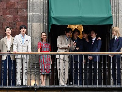 "Muchas gracias por amarnos tanto”, dice BTS desde Palacio Nacional (Videos)