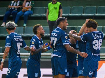 Racing puso en aprietos a Banfield con el descenso