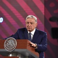 AMLO pide a sinaloenses "tranquilidad" tras ola de violencia