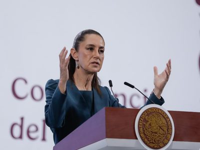 Informe de Marina sobre choque de buque Cuauhtémoc no será público en principio: Sheinbaum