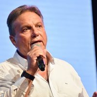 Carlos Eguía bajó y subió su candidatura a gobernador en cuestión de minutos