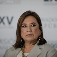 Youtubers increpan a Xóchitl Gálvez en el Senado (Video)