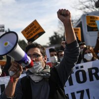 Estudiantes turcos protestan contra comentarios homófobos de Erdogan