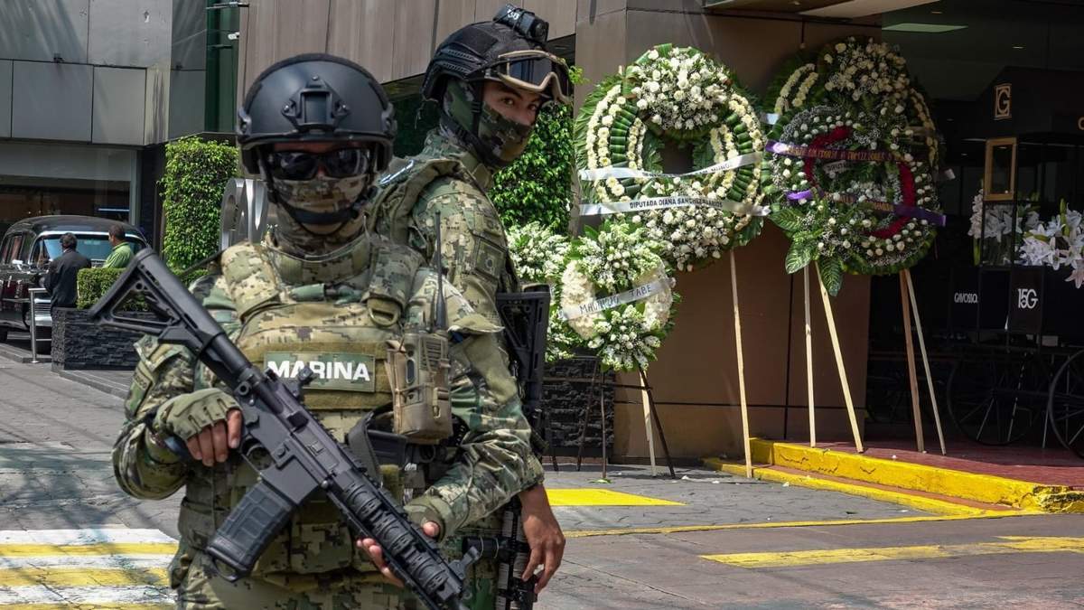Bajo un fuerte dispositivo de seguridad se realizó el funeral de Ximena Guzmán
