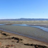 Todavía no apareció el niño de cuatro años que se perdió en un lago de Chubut