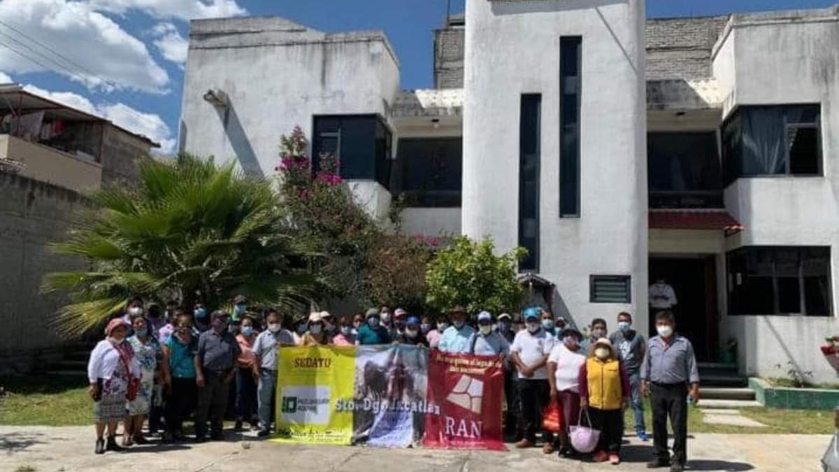 Protesta de habitantes de Santo Domingo Ixcatlán