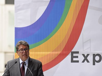 Monreal llama a la reconciliación con sectores como la Iglesia
