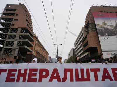Miles de serbios protestan en Belgrado contra el lujoso proyecto inmobiliario del yerno de Trump