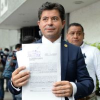 Ahora AMLO y Meade son denunciados ante la PGR por parte de diputado panista
