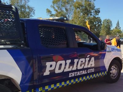 Dan 15 años de cárcel a dos policías que eran miembros del Cártel Santa Rosa de Lima