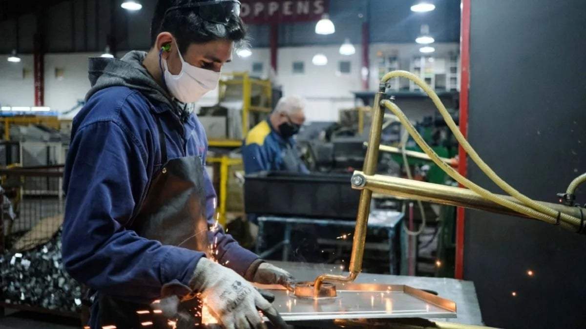 La industria se vio afectada. Fuente: (Twitter)