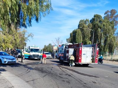 Tuvo una baja de presión mientras manejaba y chocó de frente con otro auto