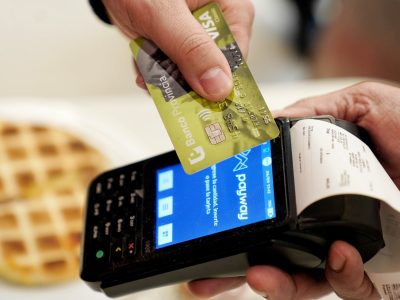ARCA inhabilitará las tarjetas de crédito a un grupo de contribuyentes