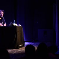 Hernán Casciari leyó cuentos por streaming con delivery gratis