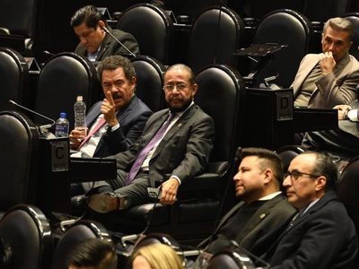 Adán Augusto López asegura que el arribo de avión militar de EU no le compete al Senado