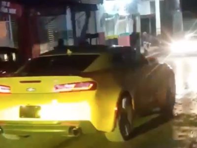 Pandillas de San Cristóbal de las Casas presumen autos de lujo y armas la noche del Grito (Video)