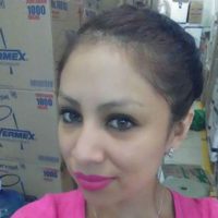 Exigen a Yunes la aparición con vida de Karen Guzmán, 'desaparecida” hace una semana