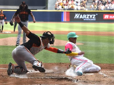 Padres y Gigantes conectaron 11 jonrones en el primer juego de Grandes Ligas en la CDMX (Video)