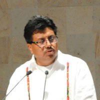 Colaborador de Cué renuncia en protesta por represión contra sección 22