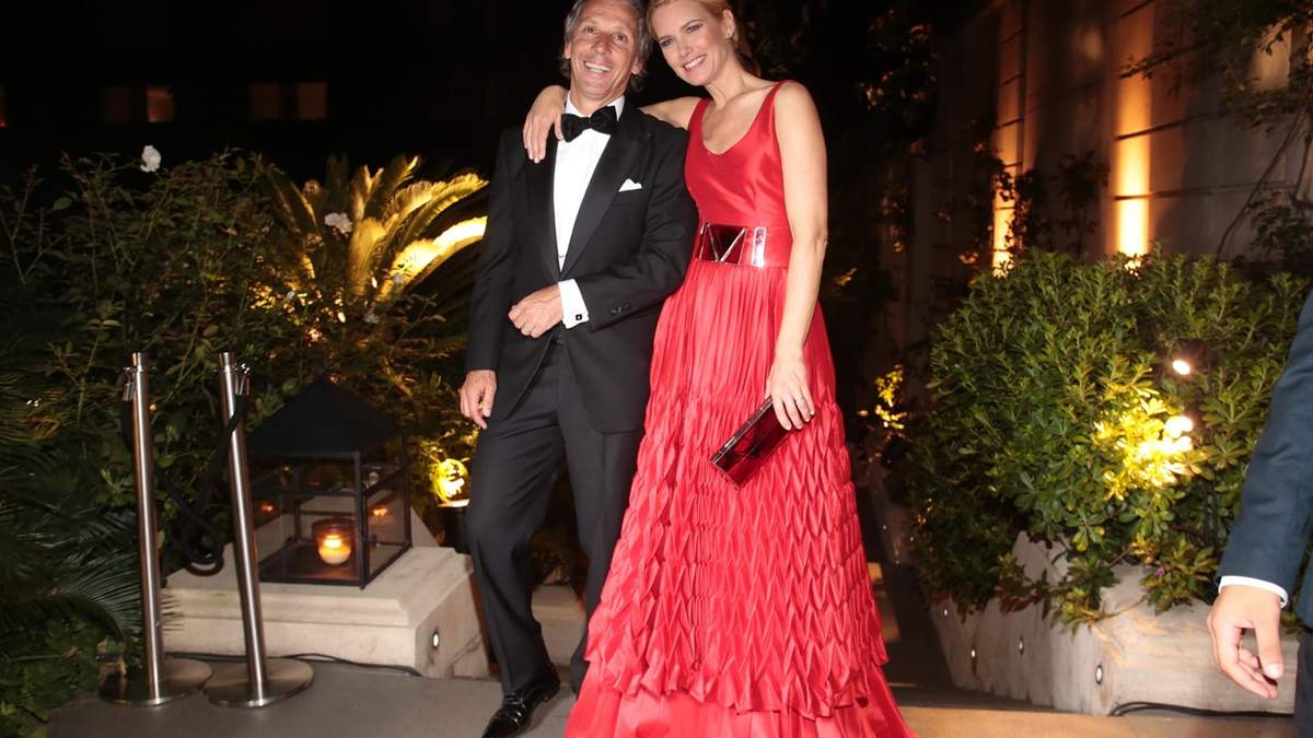 Alejandro Gravier y Valeria Mazza. Fuente: (Twiiter)