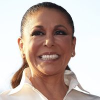 Puede ser una luz al final del túnel: Isabel Pantoja toma una decisión definitiva sobre los objetos