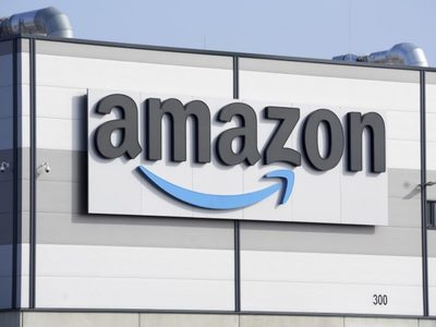 Francia multa a Amazon por monitoreo "intrusivo"