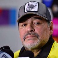 Diego Maradona devastado por un inesperado y doloroso fallecimiento: "Que en paz descanses”