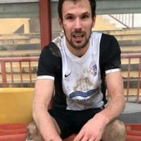 Futbolista croata muere durante partido tras recibir un balonazo en el pecho (Video)