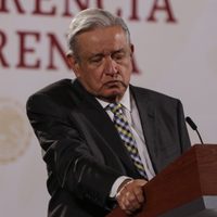 AMLO confirma renuncia de fiscal especial del caso Ayotzinapa: "hubo diferencias"