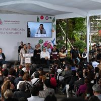 Utopía Centro SCOP tendría alberca; vecinos la rechazan por escasez de agua en la zona