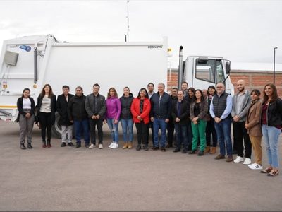 La municipalidad de Plottier incorporó un camión compactador de residuos