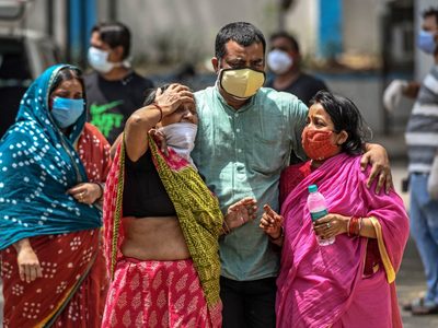 Panorama desgarrador en India: el coronavirus causa estragos en todo el país