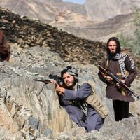 Pakistán eleva a unos 275 los talibán y "terroristas" muertos en sus bombardeos en Afganistán