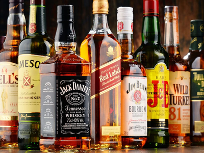 El exclusivo whisky de El Bolsón por el que muchos viajan y que puede costar hasta $450 mil la botella
