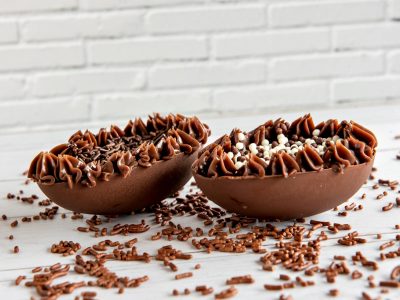 Tiramisú en huevo de Pascua: 2 postres en 1 para disfrutar del más rico dulce en estas fechas