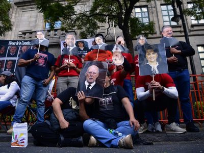 “La esperanza es lo último que muere”: protestan afuera de la SCJN contra la reforma judicial (Video