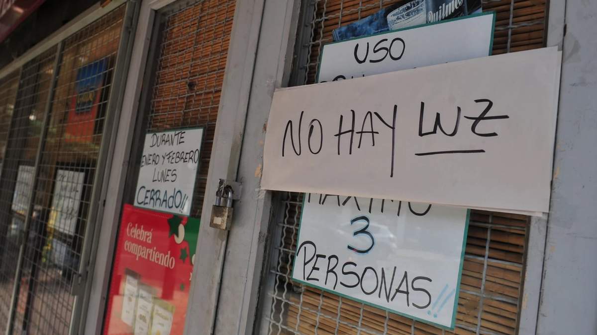 Los usuarios de Edesur exigen soluciones ante los cortes. Fuente: (Twitter)