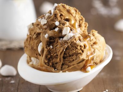 Sin máquina y con 3 ingredientes: la receta del helado de dulce de leche más delicioso