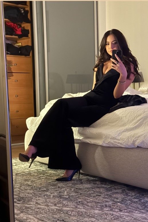 ashley Elon 3