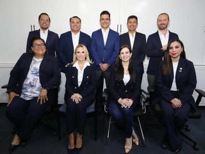 Jorge Romero registra su planilla para contender por la dirigencia del PAN