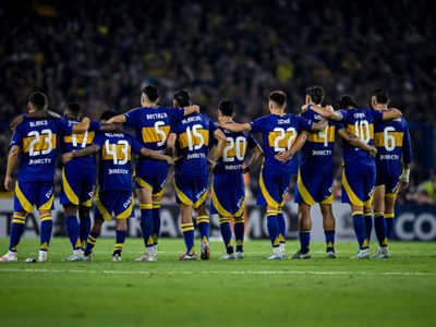 Los salarios de los jugadores de Boca más criticados tras el mal 2025