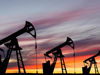 Petróleo: entre la expectativa de la Fed y la inflación, cayó más de un 5% en agosto