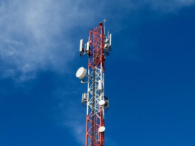 Aumento de tarifas: las empresas de telecomunicaciones superaron el incremento autorizado por Enacom