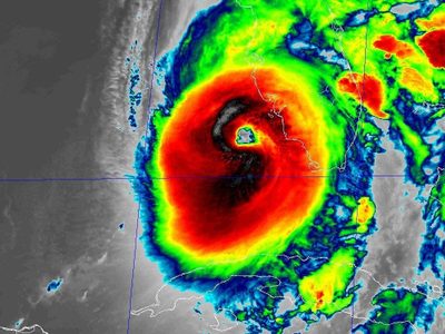 Biden pide evacuar zonas afectadas en Florida tras huracán Ian: "el peligro es real"